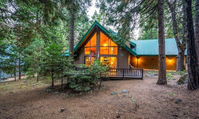 Granite Ridge Cabin | Deer Haven- Boat parking & large deck areas!