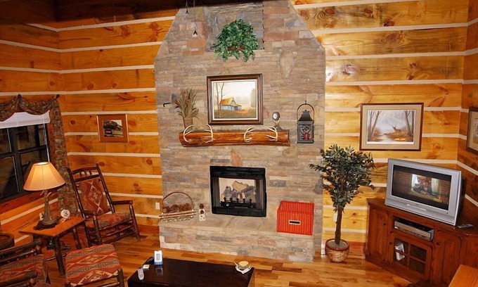 Fort Payne Cabin | Deer Run Cabin, walking distance to the Little Canyon Rim