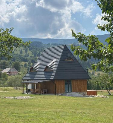 Sacuieu House | Deja View Cabin & Camp