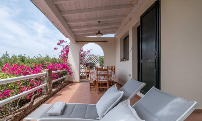 Geremeas House | del Mare dipinto by Interhome