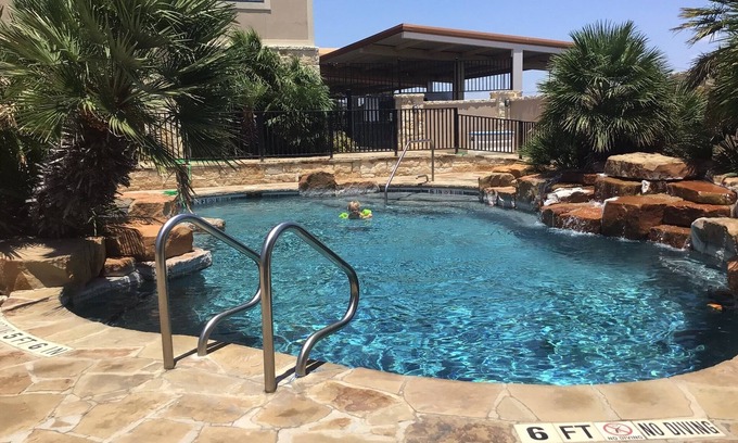 Amistad National Recreational Area Condo | Del Rio, Tx, Condo with pool and lake view!