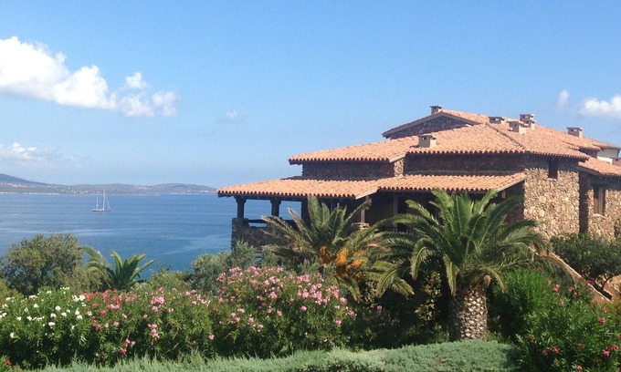 Li Cuncheddi House | Delightful sea view apartment