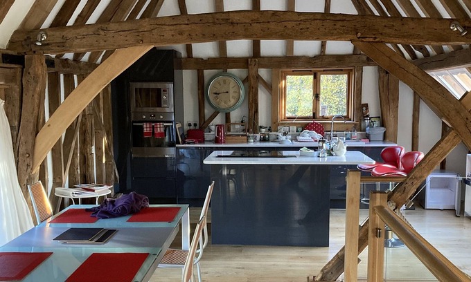 Abbess Roding House | Delightful barn near Sissinghurst