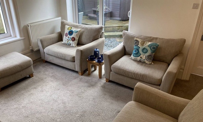 Lakeside House | Delightful Holiday Home, with a hot tub, situated at the foot of Lake Windermere