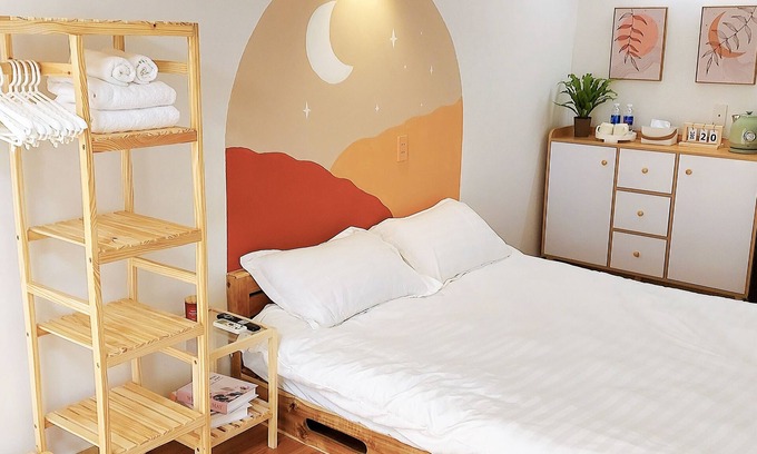 Old Quarter Apartment | Delightful Studio with Huge Window in Old Quarter - 5 mins walk to Night Market