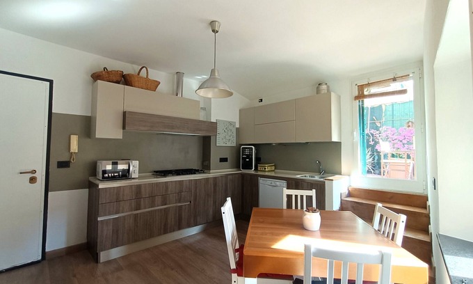 Albenga Apartment | Delle Erbe – The Nightlife