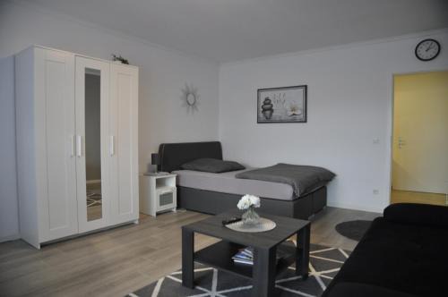 Bad Nauheim Apartment | Deluxe Apartment 2 - Ruhe Oase - 1ZKB Balkon - Parkplatz