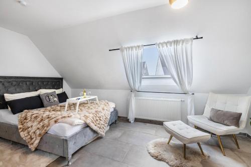 Duisburg Sud Apartment | Deluxe Apartment