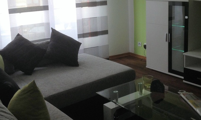 Krefeld Apartment | Deluxe apartment in the heart of Krefeld