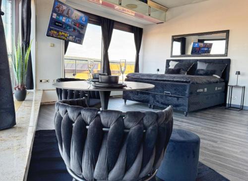 Pforzheim Apartment | Deluxe Penthouse Suite zentral mit Goldstadtblick