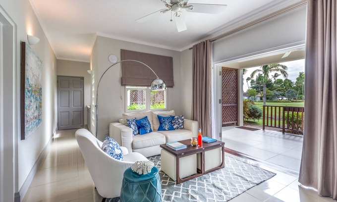 Lance aux Epines Apartment | Deluxe Suite by Fantasia Villas