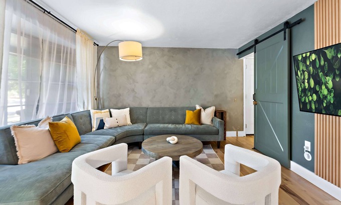Highlands House | Denver Area Sanctuary, Family Friendly, Large Backyard, Hot Tub & Fire Pit