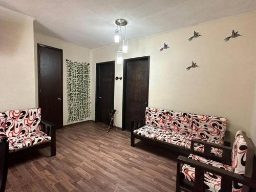 Calzada Madero Apartment | Departamento Colibrí