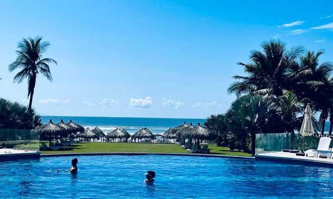 Boulevard Barra Vieja Apartment | Departamento con club de Playa en Acapulco