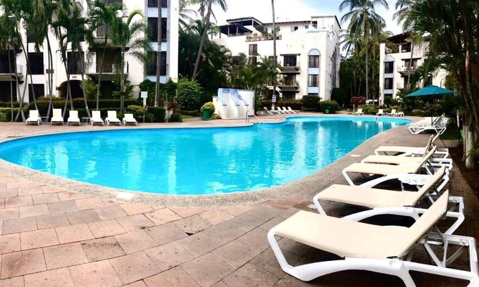 Fluvial Vallarta Apartment | Departamento Nautilus