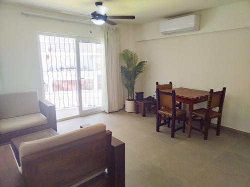 Downtown Puerto Vallarta Apartment | Departamento Ostra de Mar
