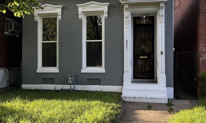 Russell House | Derby City Dwelling 13 minutes to Churchill Downs