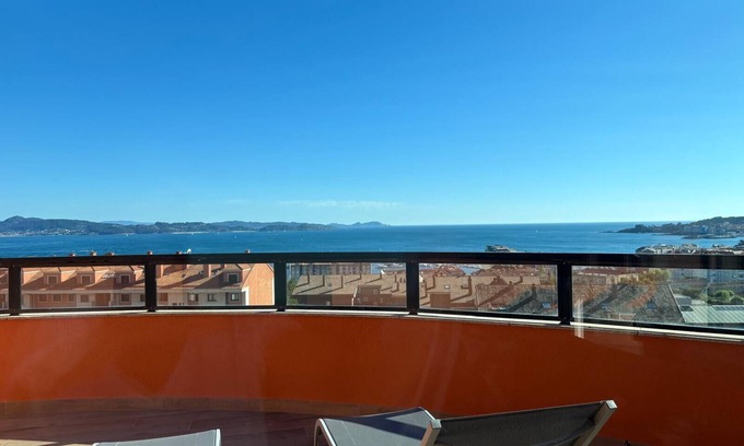 Sanxenxo Apartment | Desconectaengalicia Miraflores penthouse with pool in Sanxenxo