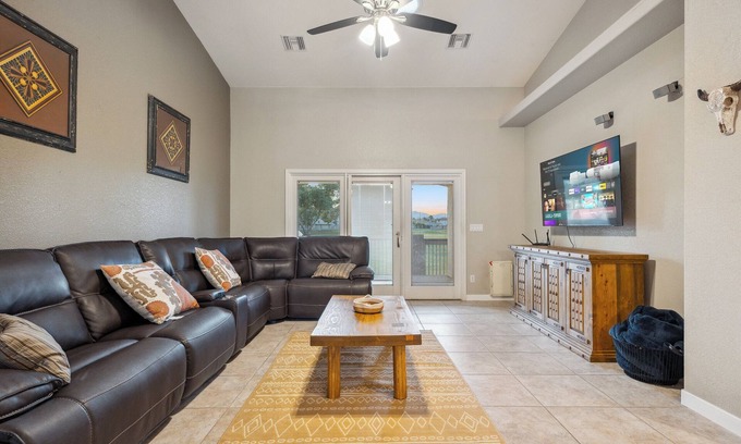 Bullhead City House | Desert Escape Near the River - Peaceful & Private Retreat