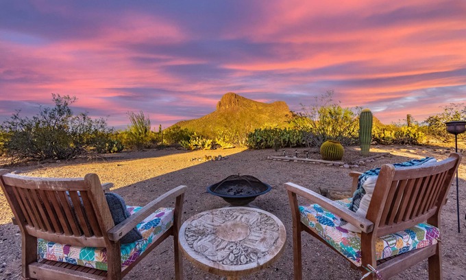 Picture Rocks House | Desert Escape Near Saguaro National Park West