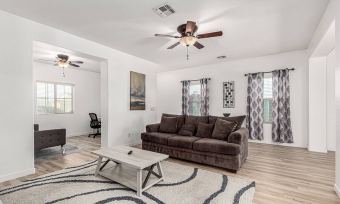 Buckeye House | Desert Haven Hideaway