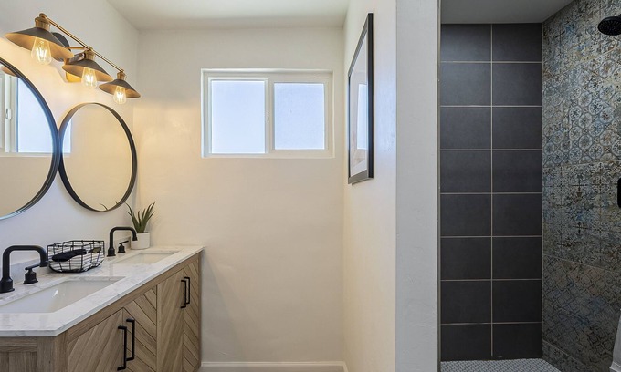 Drexel Heights House | Desert Haven- Mountain View’s!