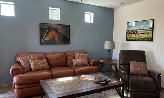 Limberlost House | Desert Morada Casita D: 2 Bedroom 1 Bath Dog Friendly maximum 2-NO OTHER PETS