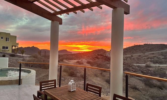 Pichilingue House | Desert Retreat: Heated Salt Water Plunge Pool, Grill, Views, Cinema,nearBalandra