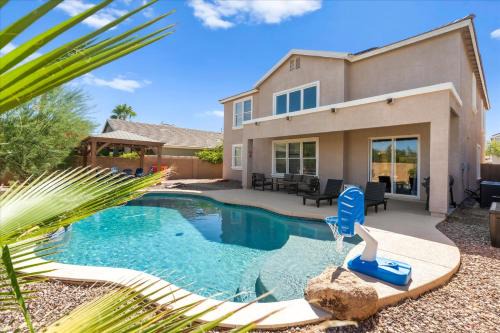 Rancho Gabriela House | Desert Retreat - Pool - Fire Pit - Family Games