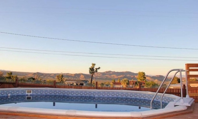 Joshua Tree House | Desert Villa with Spa /Pool/Games/Star Gazing