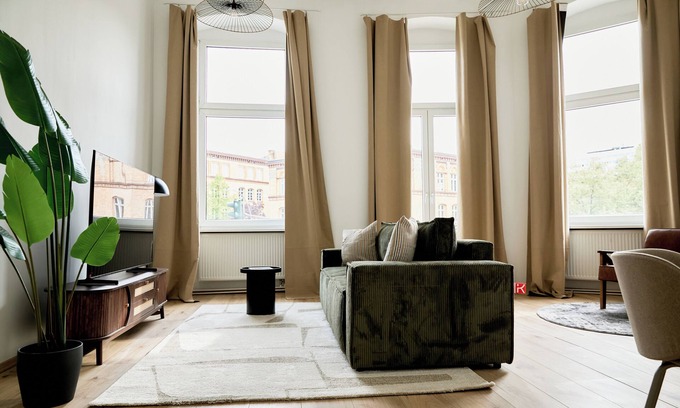 Mitte Apartment | Design Apartment Berlin Mitte with balcony