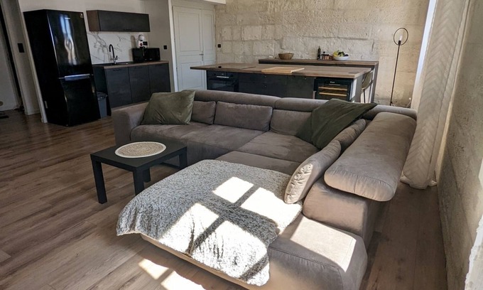 Aigues-Mortes Medieval City Apartment | Design apartment in the heart of the ramparts of Aigues-Mortes
