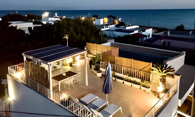 Capilungo House | Design apartment with rooftop by the sea