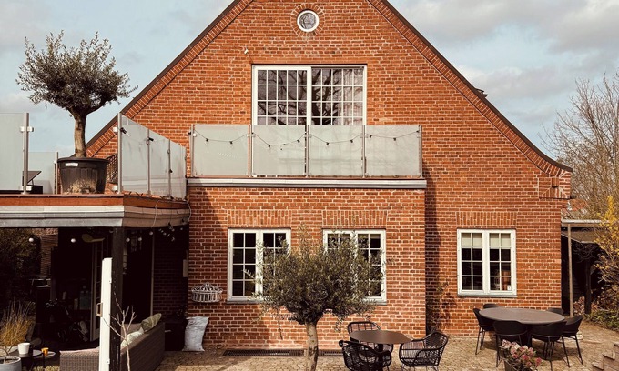 Gentofte Municipality House | Design house only 15min from city center.