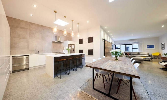 Auckland Central Business District Apartment | Designer, 4 Bd Converted Loft | Minutes to SkyCity