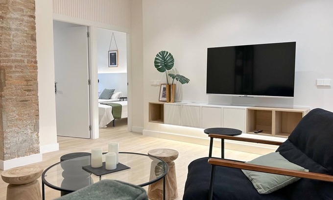 Vilanova I la Geltru Apartment | Designer 2-bedroom Apartment near Rambla Hostem