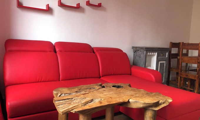West End Apartment | Desirable Edinburgh Apartment by the City Centre