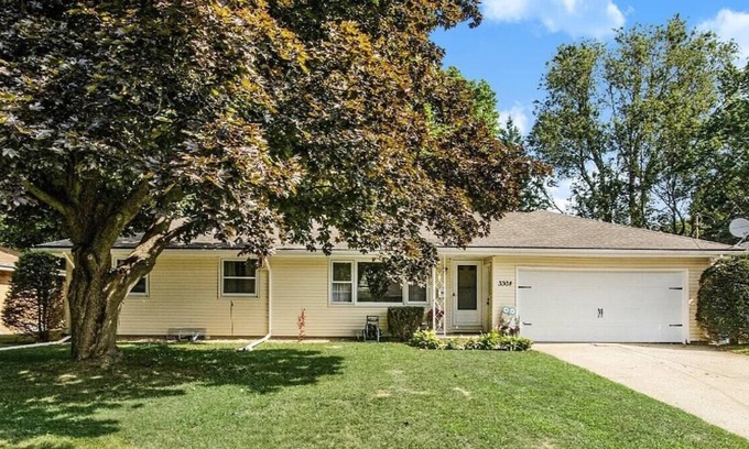 Westwood House | Desirable neighborhood near downtown!