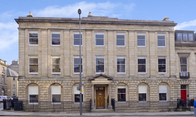 West End Apartment | Destiny Scotland - Distillers House