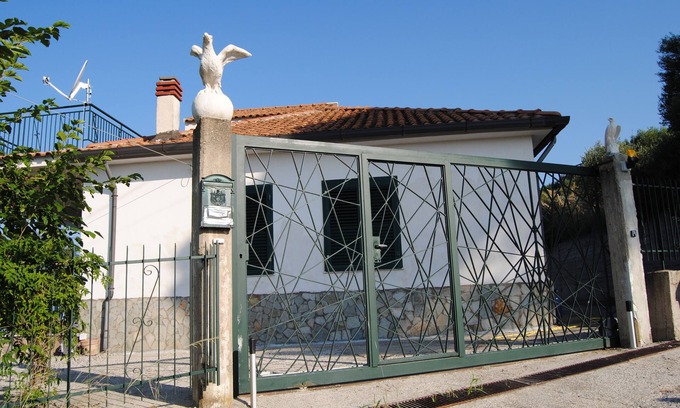 San Marco di Castellabate House | Detached house with great views of the sea and mountains, ideal with a dog