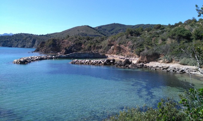 Portoferraio House | Detached cottage with fenced garden