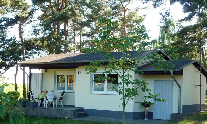 Quetzin House | *** Detached holiday home on Plauer See with rowboat