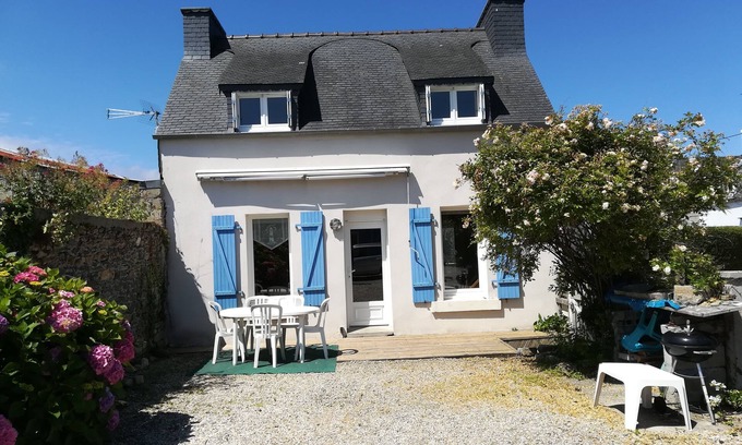 Locquirec House | Detached house 10mn walk from the beach