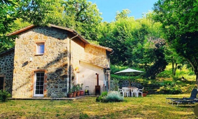 Arcidosso House | Detached house in the middle of the Tuscan chestnut forest