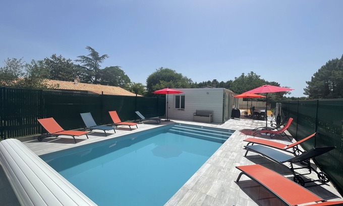 Les Mathes Villa | Detached villa in Les Mathes with private heated pool - Villa Cachée (Sleeps 10)