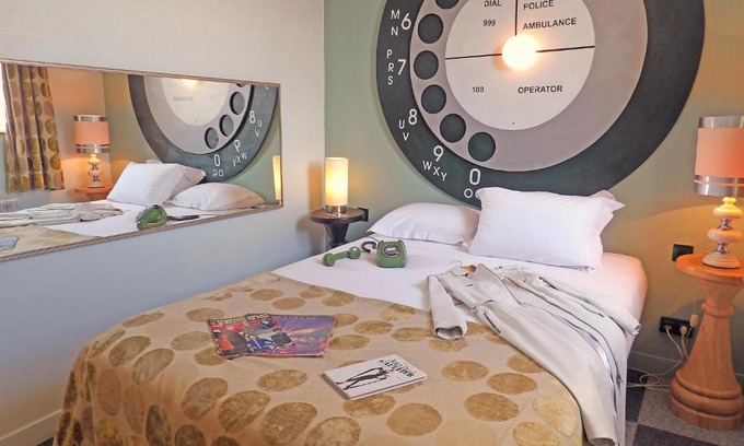 Etretat Hotel | Detective Hotel