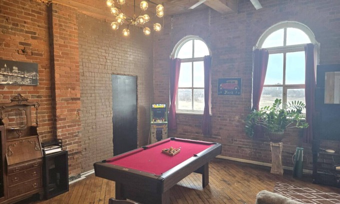 Detroit Apartment | Detroit Riverview Loft