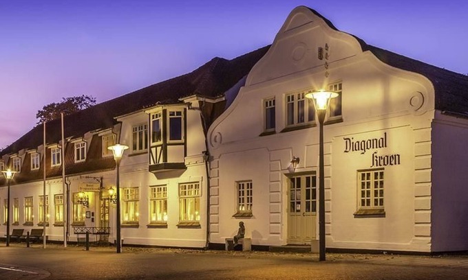 Give Hotel | Diagonalkroen
