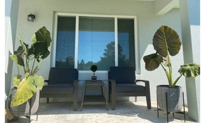 Ocklawaha House | Diamond in the Rough!