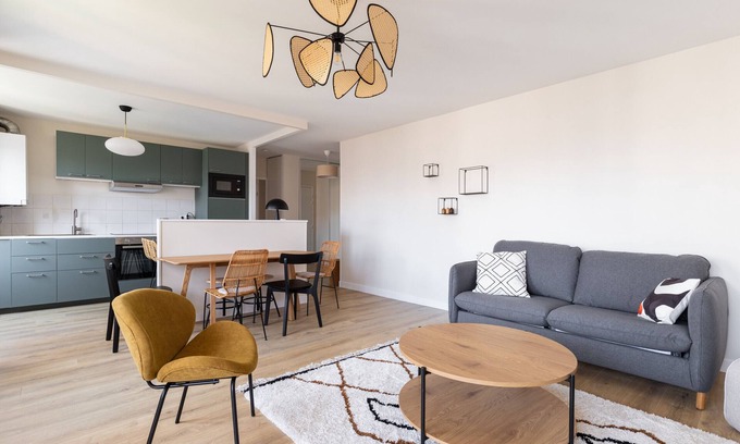 Republique - Tolstoi Apartment | DIFY Republique - Villeurbanne